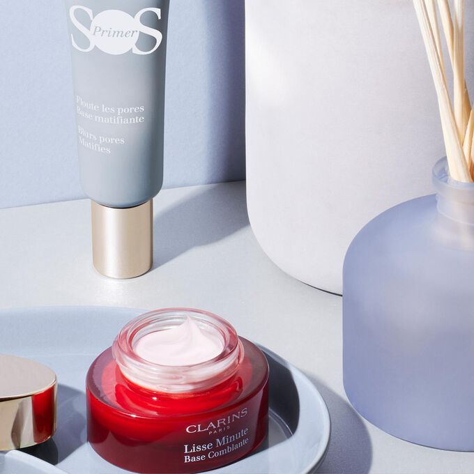 Instant Smooth Perfecting Touch with SOS Primer